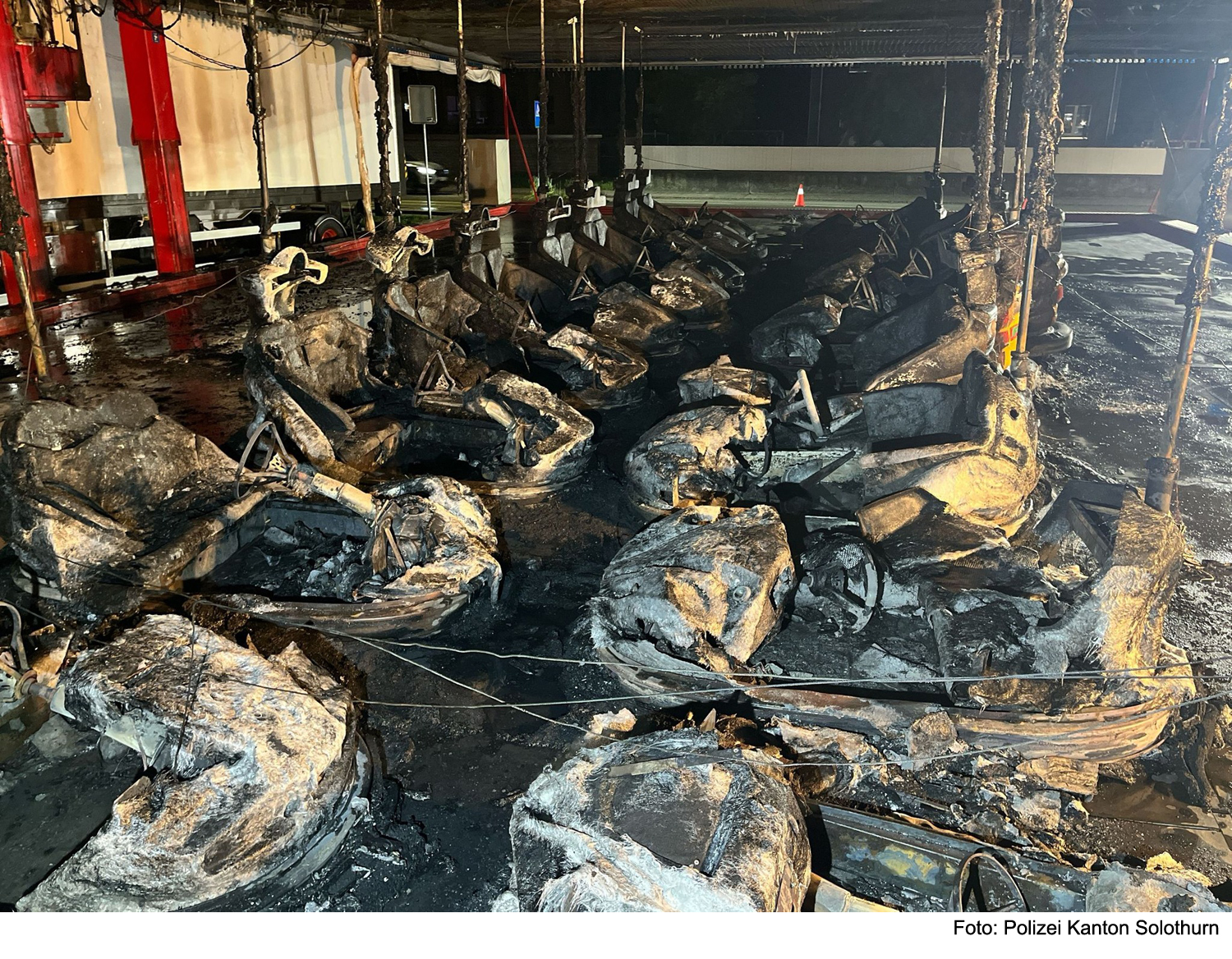 Autoscooter-Anlage bei Brand komplett zerstört