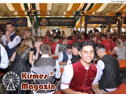Fotos vom Barthelmarkt in Oberstimm 2025 (Freitag, Zelt)